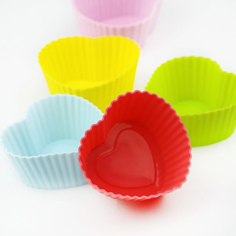 Free Sample Pink Heart Cake Mold