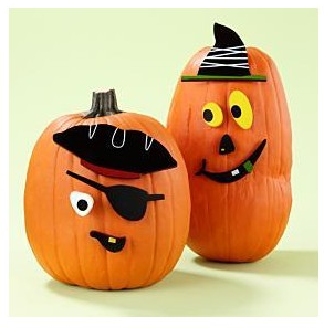 Free Pumpkin Decorating Kits & Trick-or-Treat Bags (8,000)