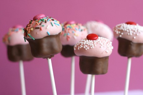 Free Dipped Pineapple Pop 