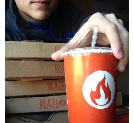 free-stainless-steel-straw-blaze-pizza