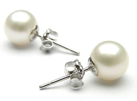 $4.99 Silver Plated Pearl Earrings (Shipped)