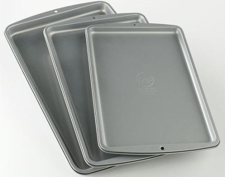 *HOT* $7.64 (Reg $30) Food Network Cookie Sheet Set & $3.39 Holiday Rugs