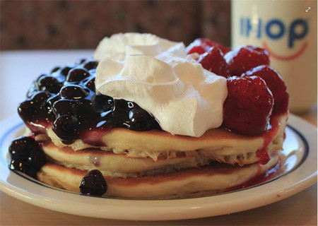 Free Red, White and Blue Pancakes at IHop for Veterans and Active Military (11/11 Only!)