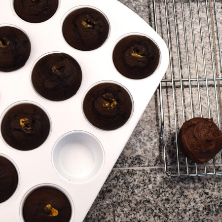 white muffin pan