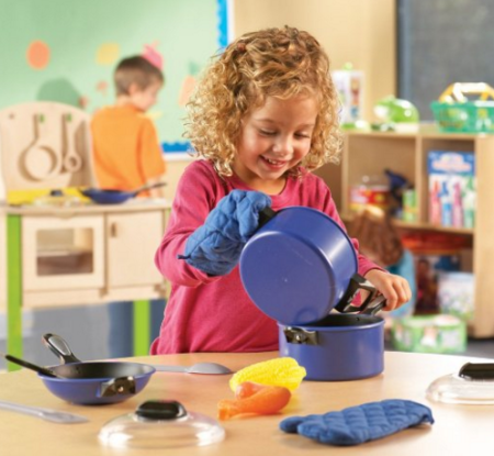 *HOT* $13.99 (Reg $25) Pretend & Play Pro Chef Set