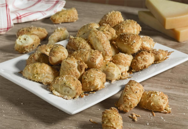 FREE Parmesan Bread Bites at Domino's (Select Rewards Members)