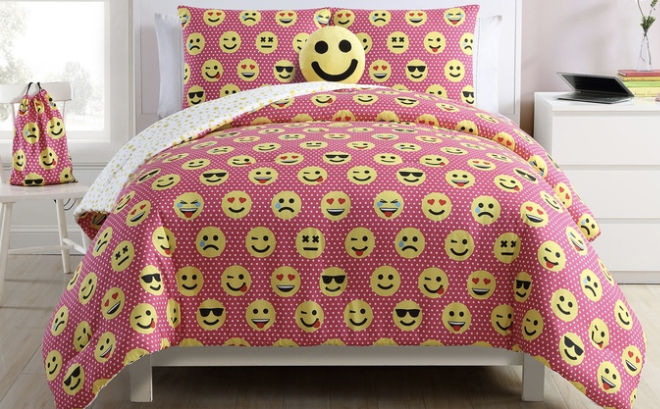 EmojiComforterSet