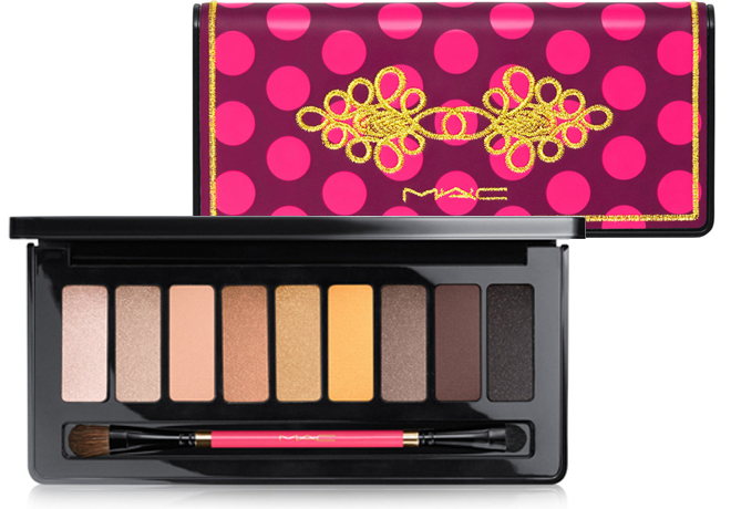 *HOT* $23.70 (Reg $40) MAC Nutcracker Palette + FREE Shipping