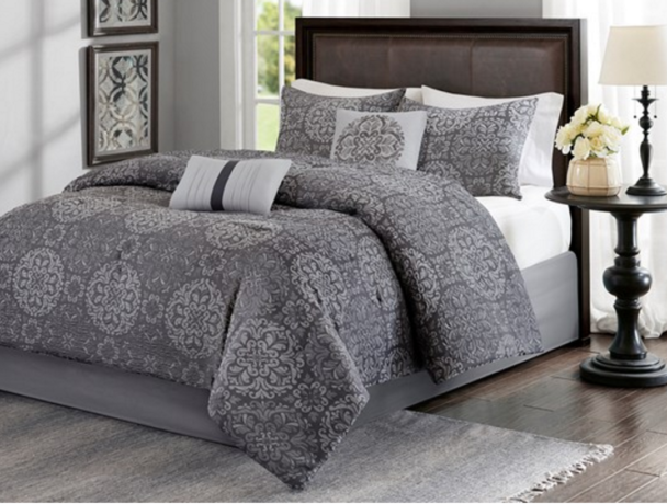 Sharlotta-Comforter-Set
