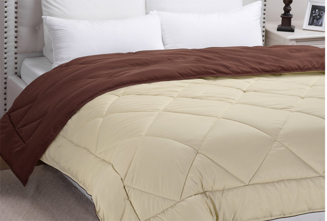 Down-Alternative-Comforter