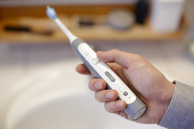$99.95 (Reg $150) Sonicare Flexcare Electric Toothbrush + FREE Shipping (Today Only!)