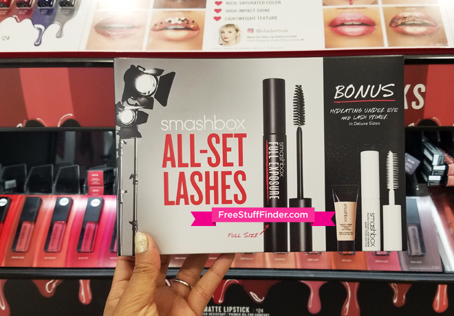 $15 (Reg $22) Smashbox All Set Lashes Kit