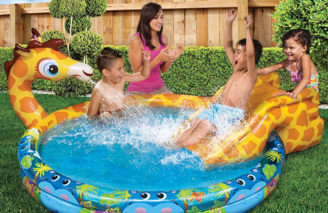 $13.80 (Reg $35) Banzai Spray 'n Splash Giraffe Pool