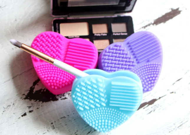 $1 (Reg $15) Heart Makeup Brush Cleaner