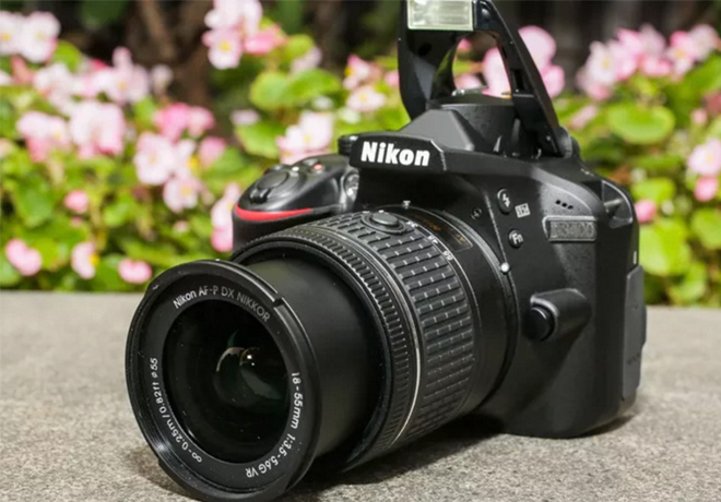 *HOT* Save $300 on Nikon DSLR Camera Bundle (Camera, Lens & More!)