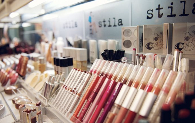 *HOT* 25% Off & FREE Shipping on ALL Orders at Stila + FREE Sample (Today Only!)