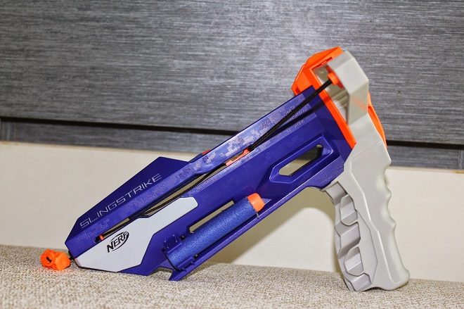 *HOT* $3 NERF N-Strike Slingstrike + FREE Shipping