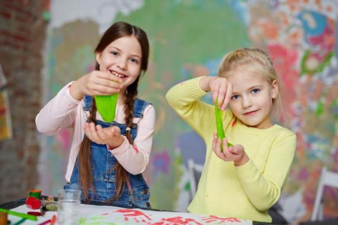 FREE School Years Eve Event at Toys R Us