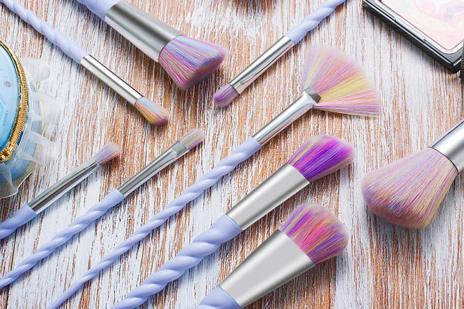 *HOT* $9.99 Unicorn Horn 10-Piece Makeup Brush Set + FREE Shipping