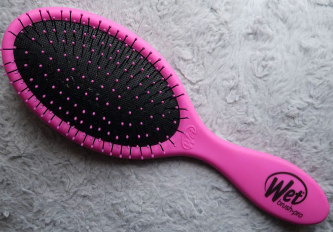 $7.98 (Reg $16) Wet Brush Detangler Brush 2-Pack