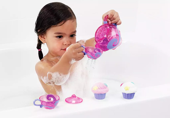 $5.98 (Reg $12) Munchkin Bath Tea and Cupcake Set