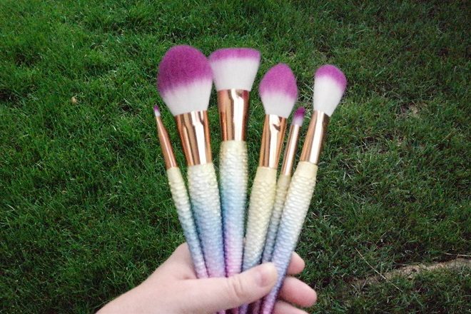 $13.99 (Reg $25) Mermaid Make-Up Brushes (Today Only!)