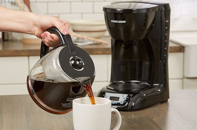 $19.99 (Reg $28) BLACK+DECKER 12-Cup Programmable Coffeemaker