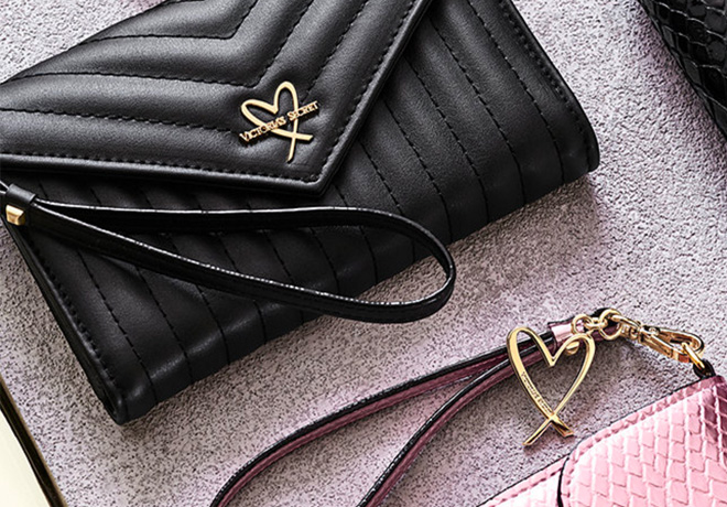*HOT* $15 (Reg $38) Victoria's Secret Tech Clutches (Limited Time)