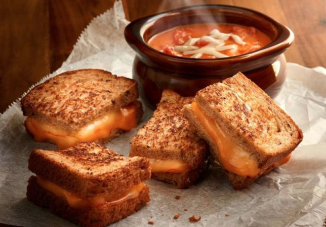 *RARE* $5.00 Off Jason's Deli App Order