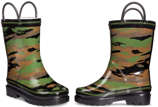 $7.98 (Reg $20) Toddler Boys' Rain Boots + FREE Pickup