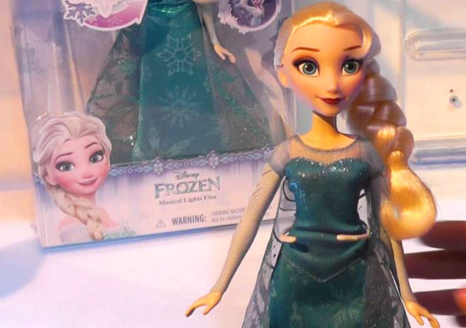 *HOT* $9.87 (Reg $30) Disney Frozen Singing Doll Elsa