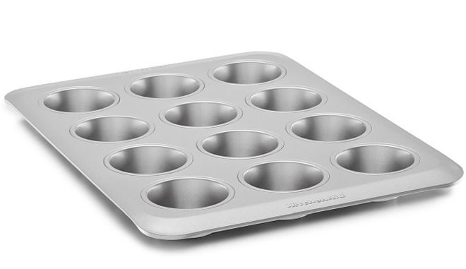 *HOT* $2 (Reg $40) KitchenAid Muffin Pan & Lid