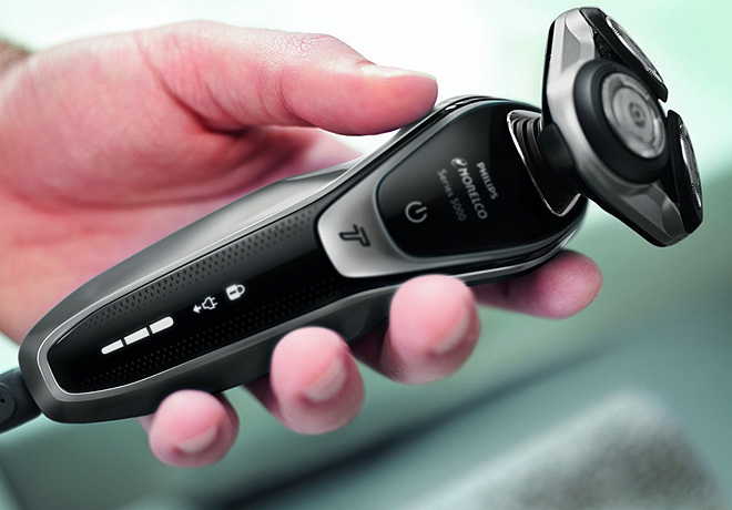 $69.99 (Reg $110) Philips Wet/Dry Electric Shaver + FREE Shipping
