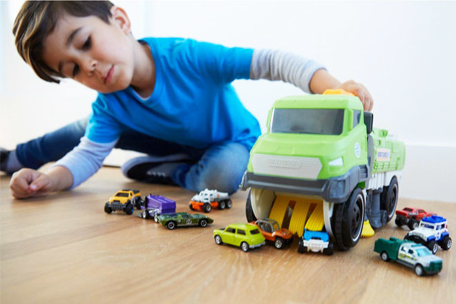 *HOT* $9.74 (Reg $20) Matchbox Sweep ‘N’ Keep Truck + FREE Pickup