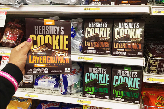 *HOT* $1.14 (Reg $3.79) Hershey’s Cookie Layer Crunch at Target