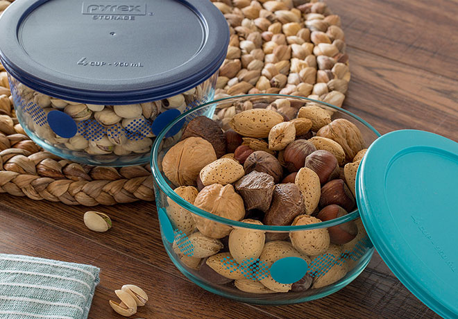 $6.99 (Reg $17) Pyrex 4-Piece Food Storage Set + FREE Pickup