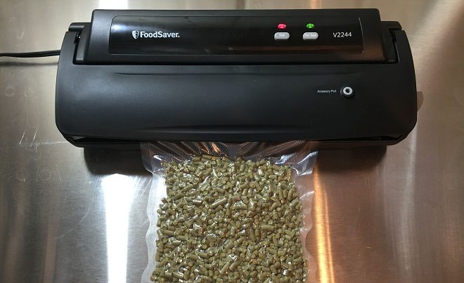 $29.99 (Reg $80) FoodSaver Vacuum Sealing System & Starter Kit + FREE Shipping