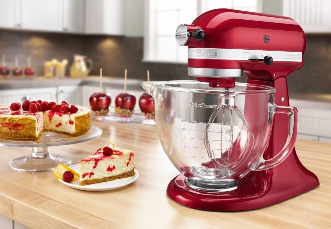 $209.99 (Reg $350) KitchenAid Stand Mixer with Glass Bowl + FREE Shipping (Today Only!)