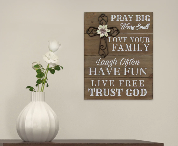 Stratton Home Decor Pray Big