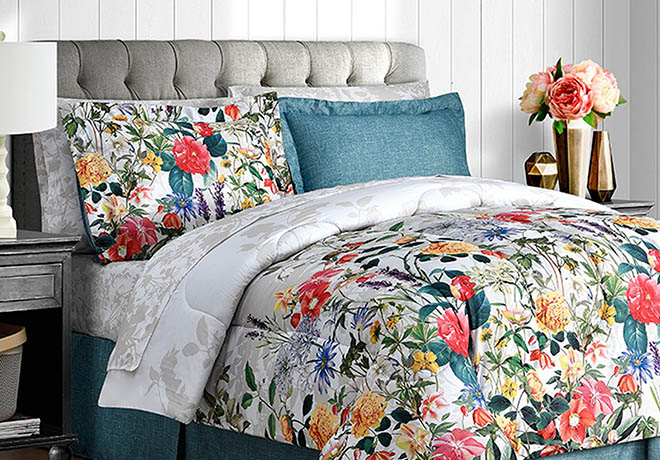 $49.97 (Reg $100) 8-Piece Reversible Comforter Set (ANY Size!)