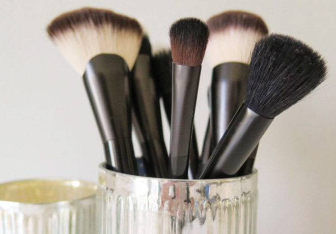 $17.50 (Reg $35) NYX 6-Piece Makeup Brush Set + FREE Shipping