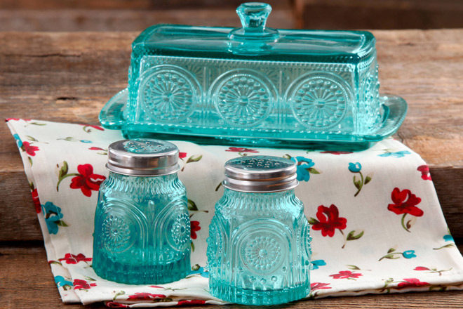 $16.50 (Reg $37) The Pioneer Woman Glass Butter Dish & Salt and Pepper Shaker Set