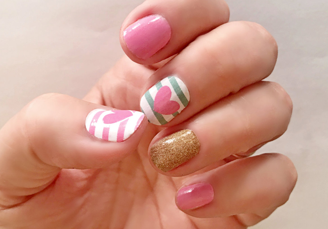 *HOT* $5.99 (Reg $10) Valentine’s Day Nail Wraps