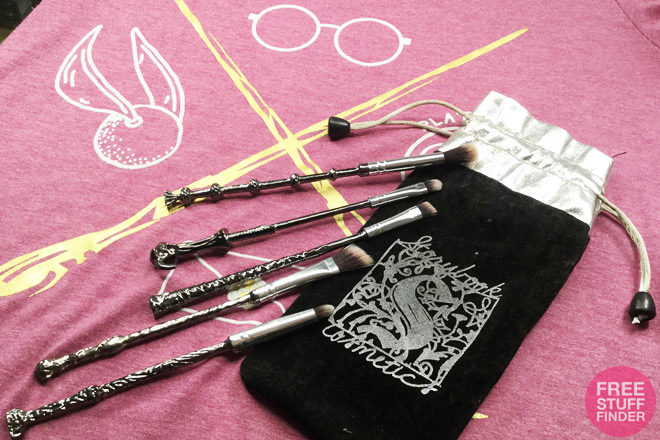 HURRY! FREE Harry Potter Wand Makeup Brush Set (Just Pay $2.94 Shipping)