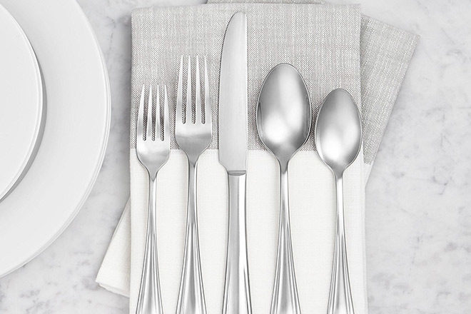 Amazon: Stainless Steel 20-Piece Flatware Set Only $8.78 (Regularly $18)