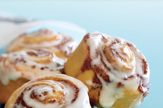 FREE Cinnabon Classic Roll or Minibon For Nurses - No Coupons Needed! (Ends 5/12)