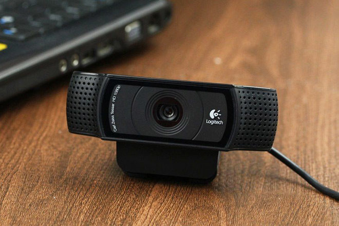 Best Buy: Logitech Pro Webcam ONLY $24.99 (Reg $62 - Great Reviews!)