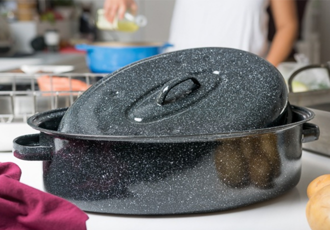 Covered Oval Roaster ONLY $5.91 at Amazon