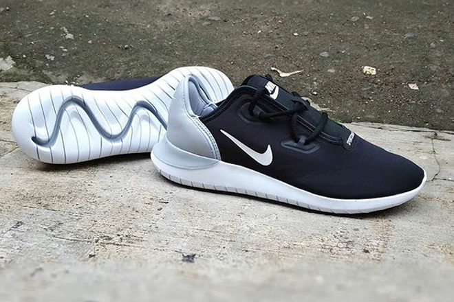 Nike Men's Hakata Shoes ONLY $48.78 + FREE Shipping (Regularly $80) - Today Only