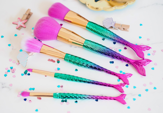 Macy’s: Tarte 5-Piece Mermaid Makeup Brush Set ONLY $29 (Reg $42) + FREE Shipping